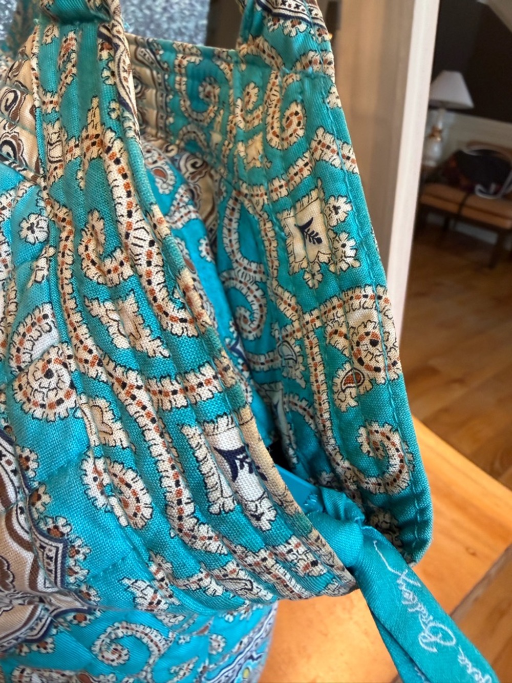 Vera Bradley Boho 2010s Quilted Zip Tote Turquoise Multi (GUC) - Picture 9 of 17